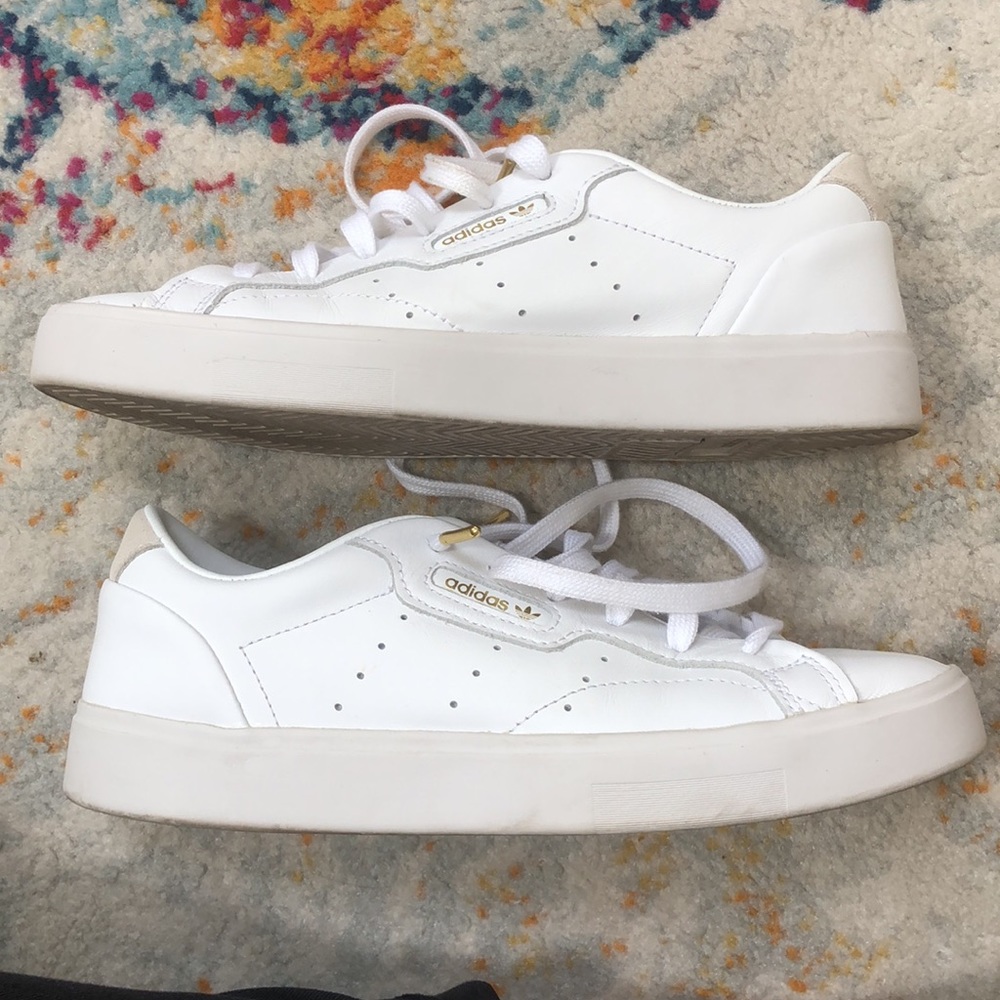 Adidas Sleek Leather Sneaker. Women’s size 7